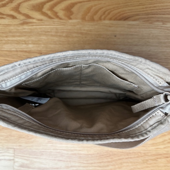 Lands' End NWOT Print Quilted Crossbody Bag - Picture 8 of 12